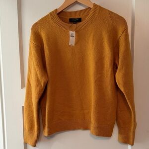 Women’s Banana Republic Crewneck - New Ginger Spice - S